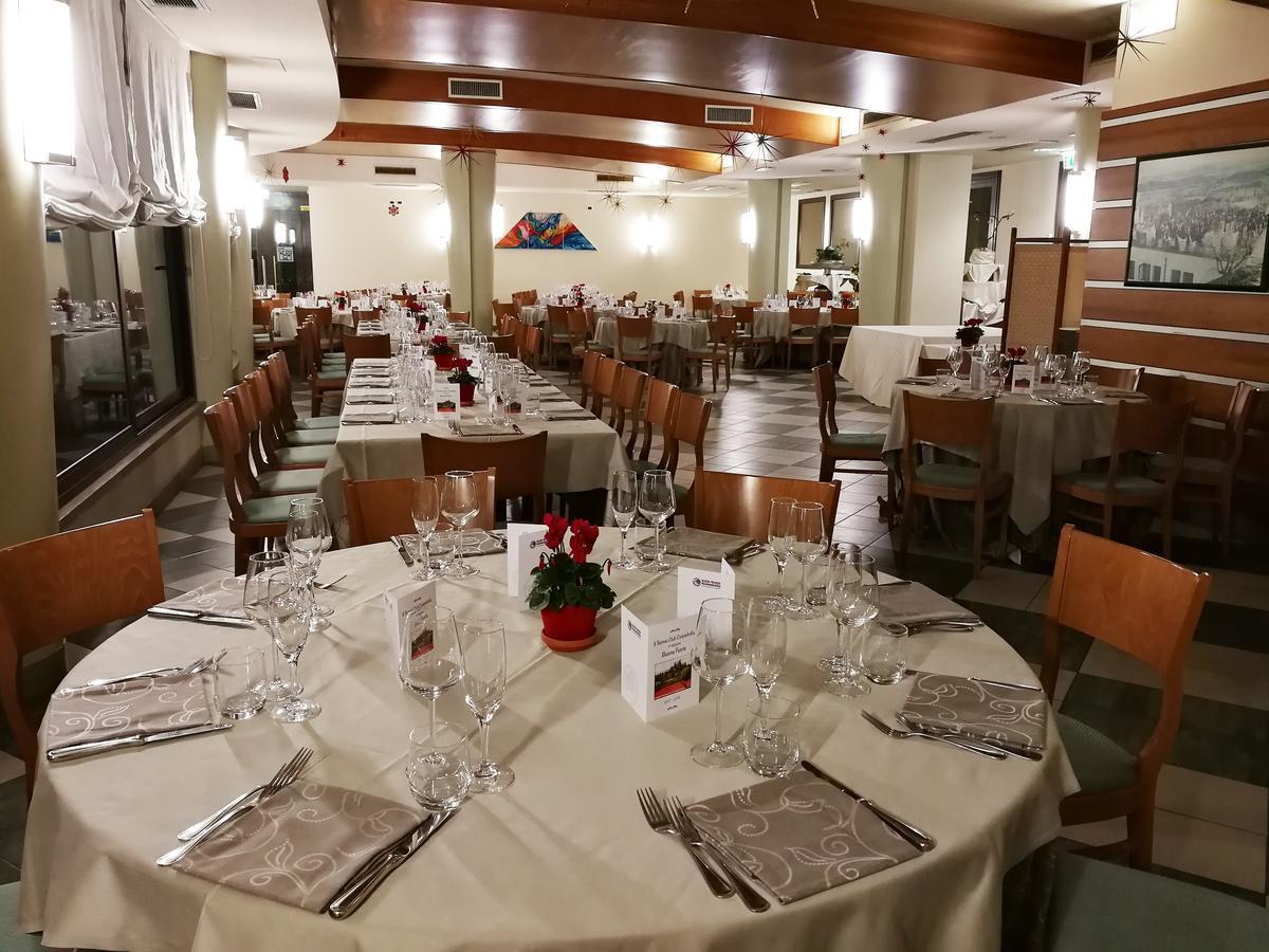 Hotel Il Castellaccio Piccione ภายนอก รูปภาพ