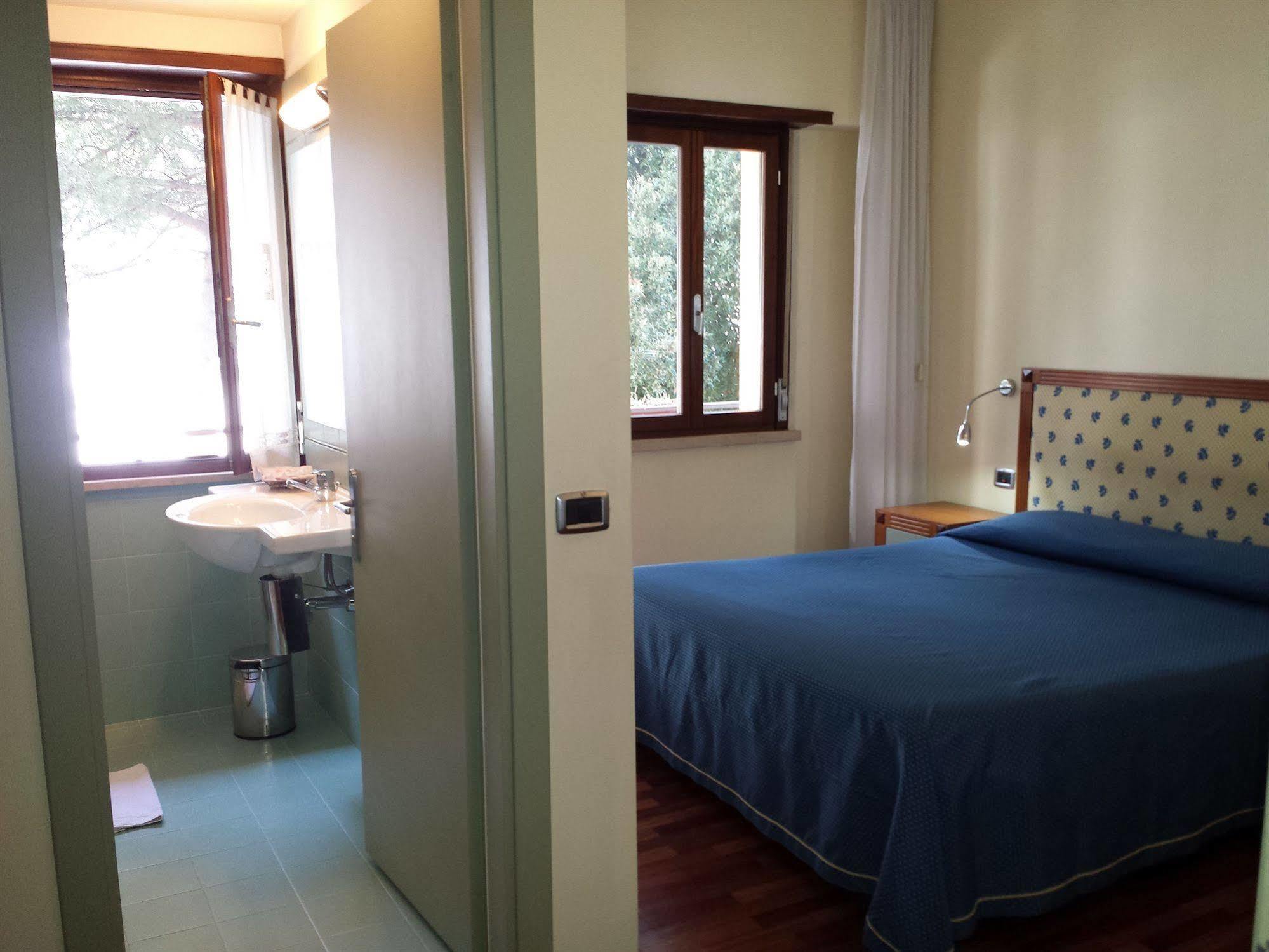 Hotel Il Castellaccio Piccione ภายนอก รูปภาพ