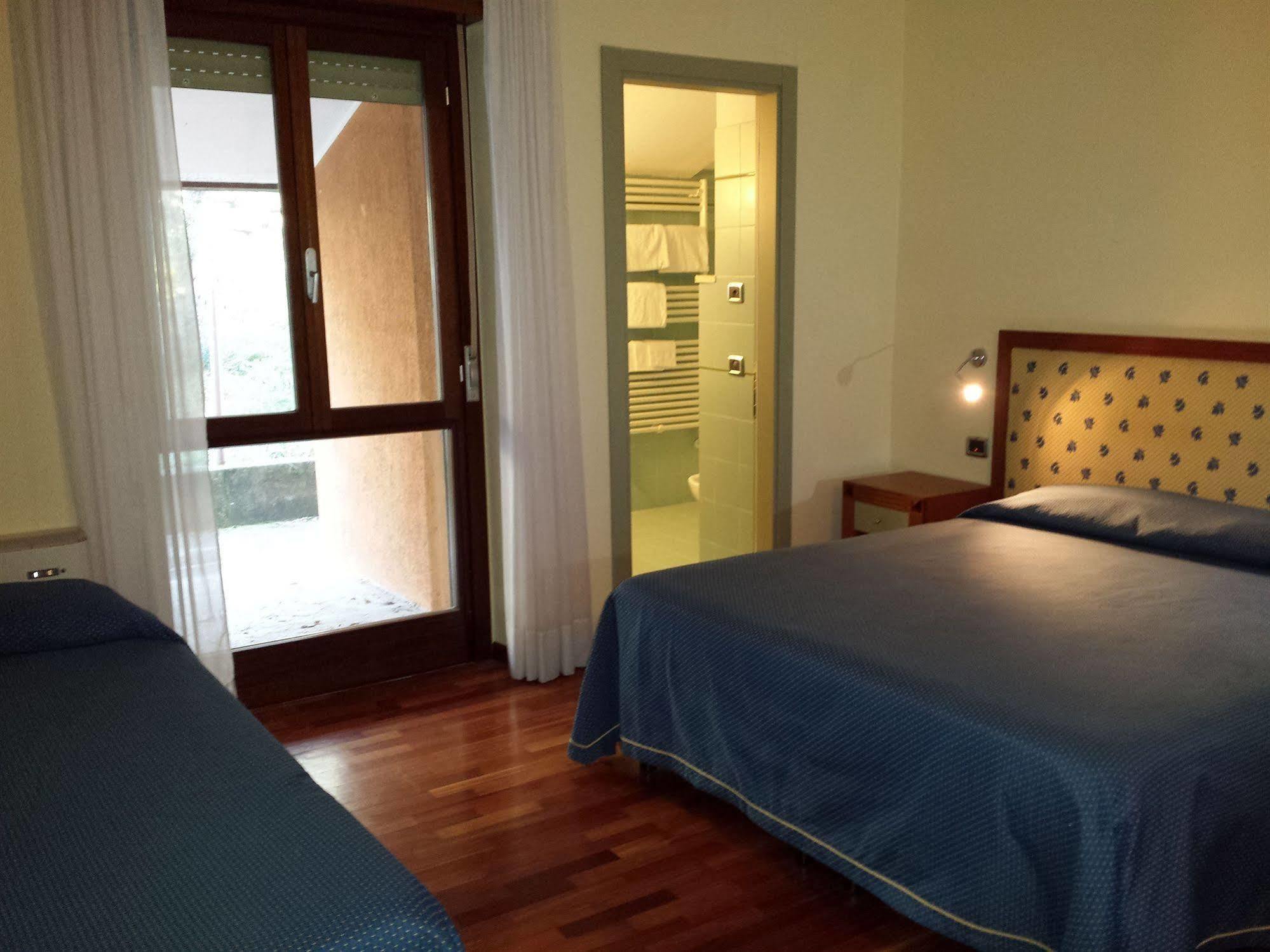 Hotel Il Castellaccio Piccione ภายนอก รูปภาพ