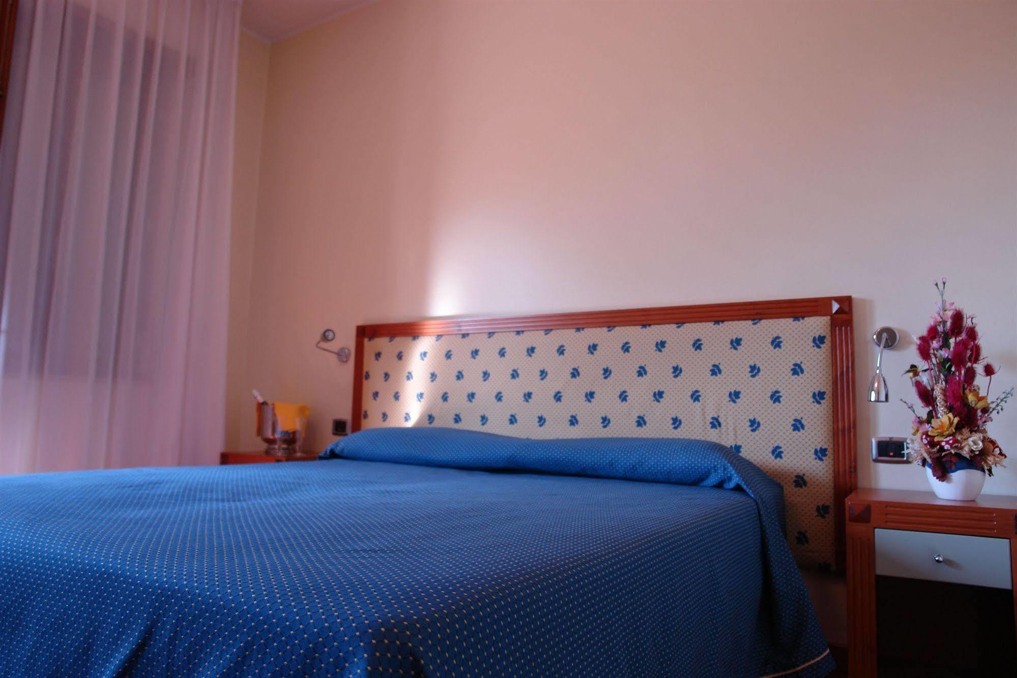 Hotel Il Castellaccio Piccione ภายนอก รูปภาพ